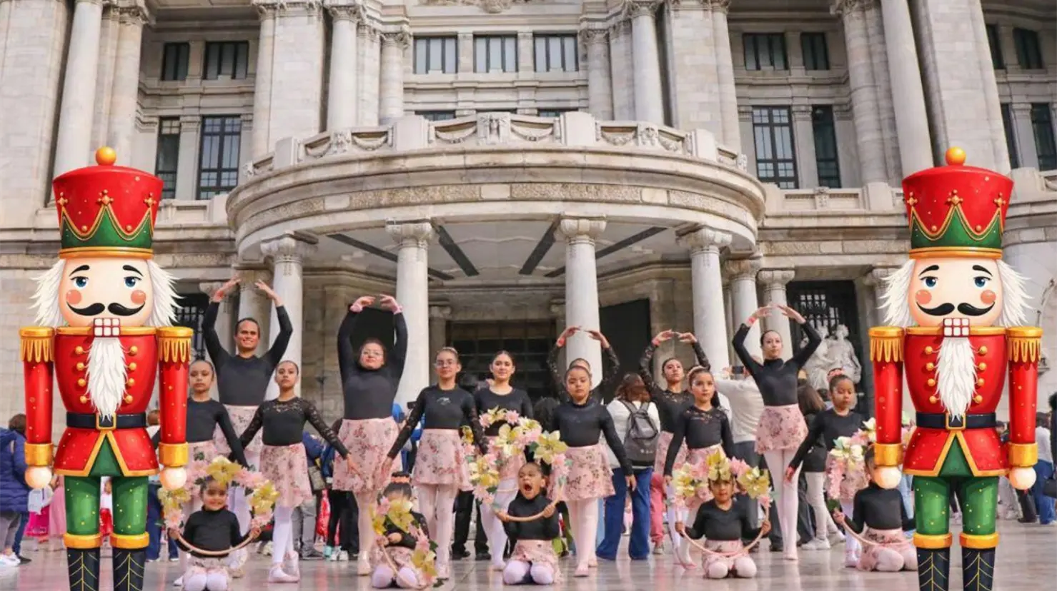 El Cascanueces gratis en Bellas Artes una mega función de Pilares en CDMX. Foto: Mario Flores