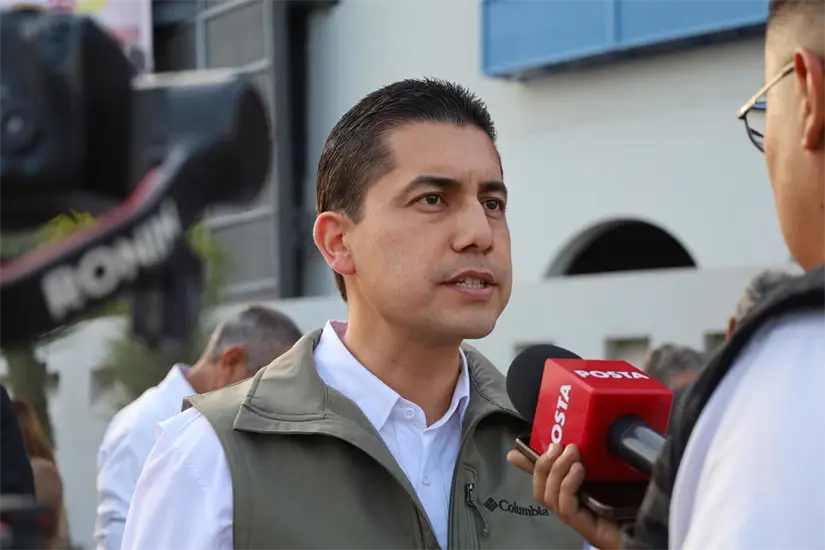 imagen recuadro Titular del Instituto Coahuilense de Infraestructura Física Educativa en entrevista con POSTA Coahuila / Foto: Marco Juárez