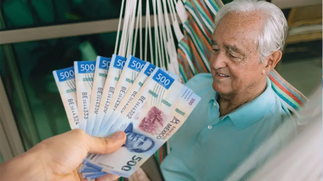 Entregan el bono anual a jubilados de BCS: estos son los nuevos montos