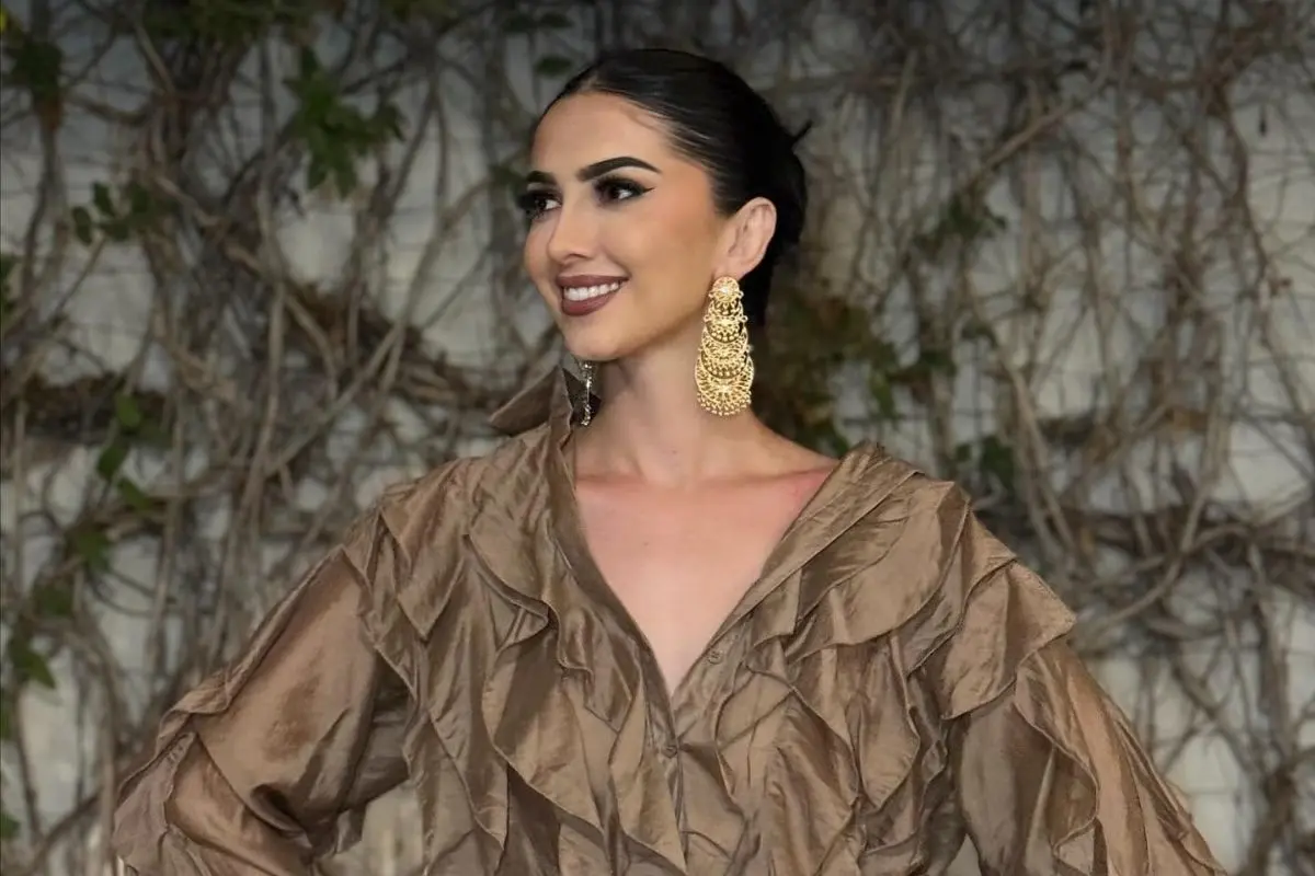 Miss Coahuila posando en una sesión de fotos / Foto: Almaguer - Fashion Boutique