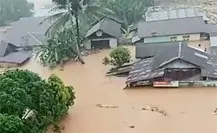 Aumenta a 23 el número de muertos por deslaves e inundaciones en Sumatra, Indonesia Aumenta a 23 el número de muertos por deslaves e inundaciones en Sumatra, Indonesia