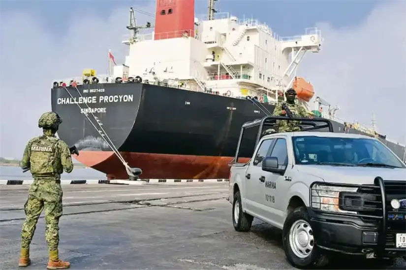 En marzo de 2025, en un operativo histórico en el puerto de Altamira, Tamaulipas, se decomisó un buque cargado con 10 millones de litros de diésel. Foto. Gabinete Seguridad