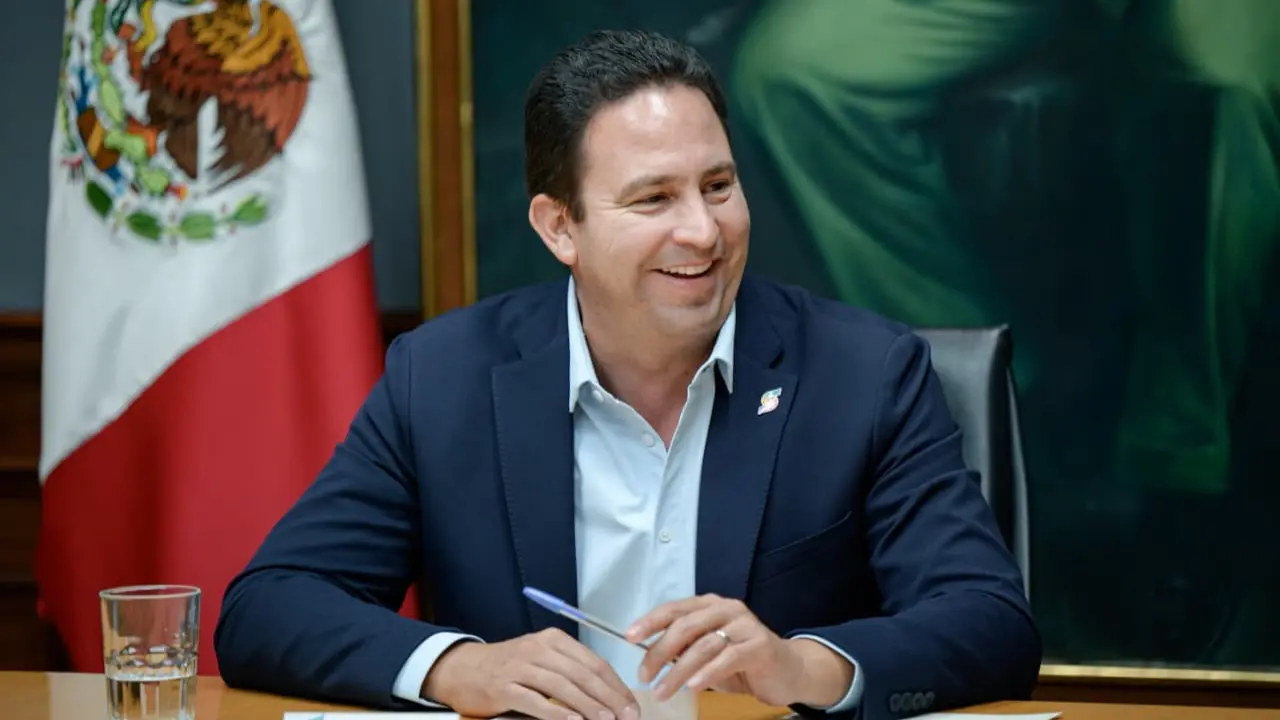 El alcalde, Javier Díaz rendirá su primer informe ante Cabildo el lunes 8 de diciembre, mientras que el informe ciudadano será el martes 9 de diciembre. /Foto: Gobierno Municipal de Saltillo