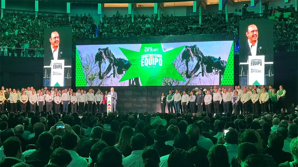 Manolo Jiménez presenta su Segundo Informe de Gobierno en Torreón ante más de 10 mil personas