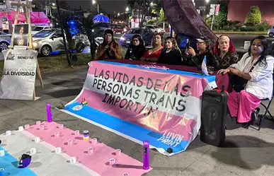 FOTOS | Colectivos LGBTI+ colocan memorial en Edomex y piden frenar violencia contra personas trans