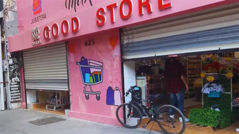 imagen recuadro Operativos de Secretaría de Comercio Exterior en tiendas chinas en la ciudad de Reynosa | Foto: Captura Video Hora Cero Web