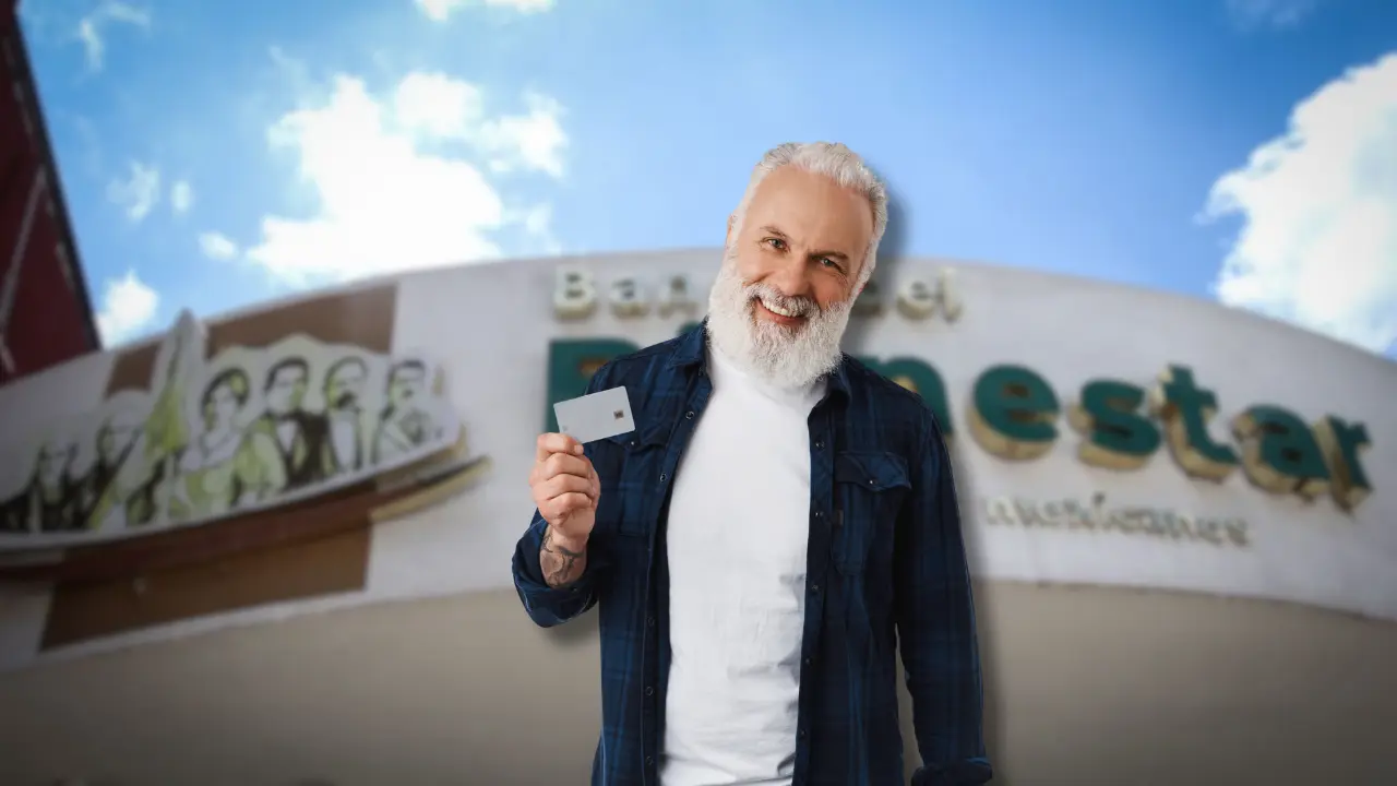 Aunque aún faltan las definiciones finales del presupuesto 2026, ya hay un posible escenario para los beneficiarios de la Pensión Bienestar/Foto: Canva