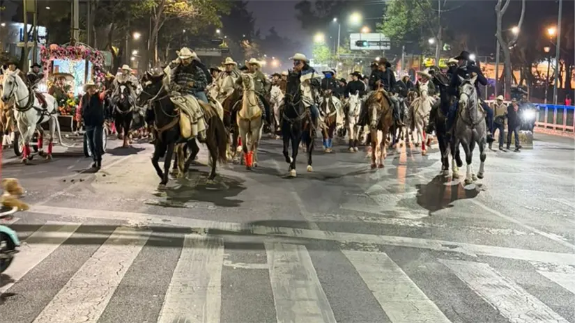 imagen recuadro Peregrinación en cabalgata a la Basílica de Guadalupe. Foto: Ramón Ramírez