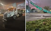 Caos en el Periférico de Mérida por un tráiler que derribó señalamientos y bloqueó tres carriles