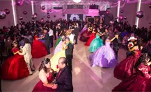 Alcalde Raúl Cantú cumple el sueño de 30 jóvenes con festejo de quinceaños gratuito Alcalde Raúl Cantú cumple el sueño de 30 jóvenes con festejo de quinceaños gratuito