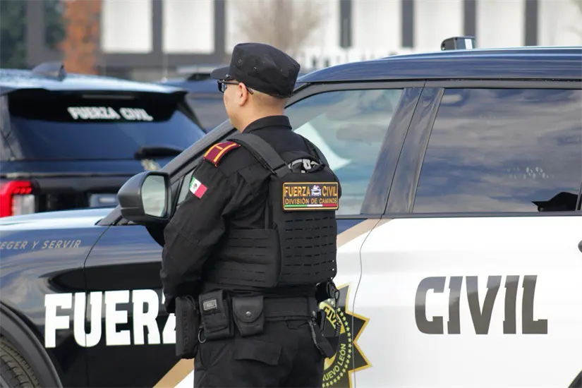 imagen recuadro Elementos listos para responder solicitudes de auxilio vial mediante 911 Foto: Fuerza Civil