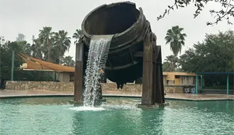 Los 4 mejores spots al aire libre para fotos navideñas en Nuevo León