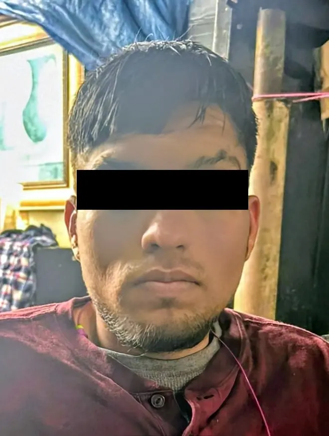imagen recuadro En el operativo fue detenido un hombre identificado como Carlos “N”, de 28 años, presuntamente relacionado con los hechos investigados. Foto: Fiscalía General de Justicia de Nuevo León