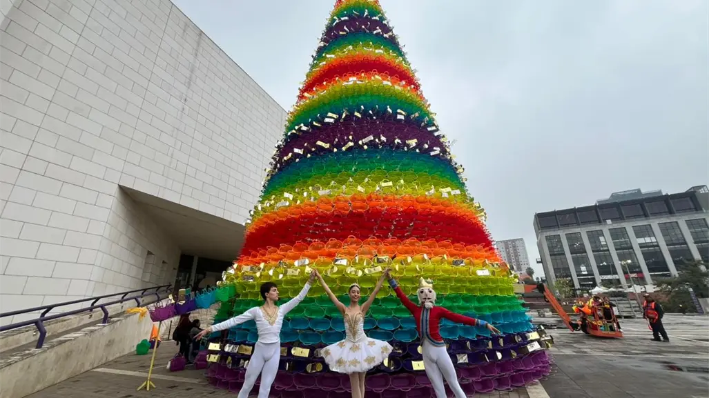 3 Museos celebrará el encendido del pino 2025 con un show especial de El Cascanueces