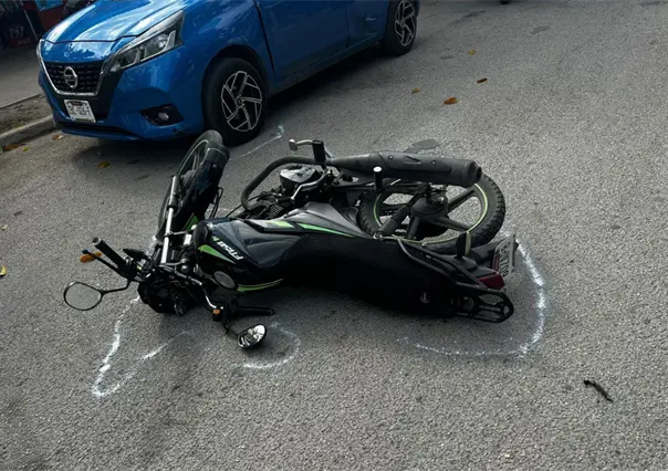 Por abrir su puerta, automovilista provoca accidente y deja una mujer lesionada en Umán