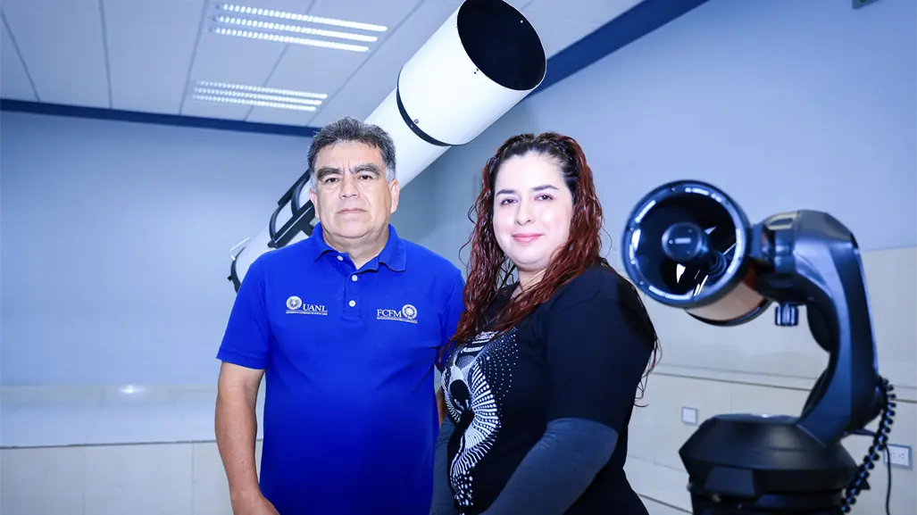 La UANL celebra la Noche de las Estrellas acercando el universo a jóvenes