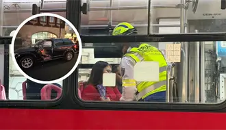 VIDEO | Choque entre camioneta y Metrobús en Balderas deja cuatro lesionados