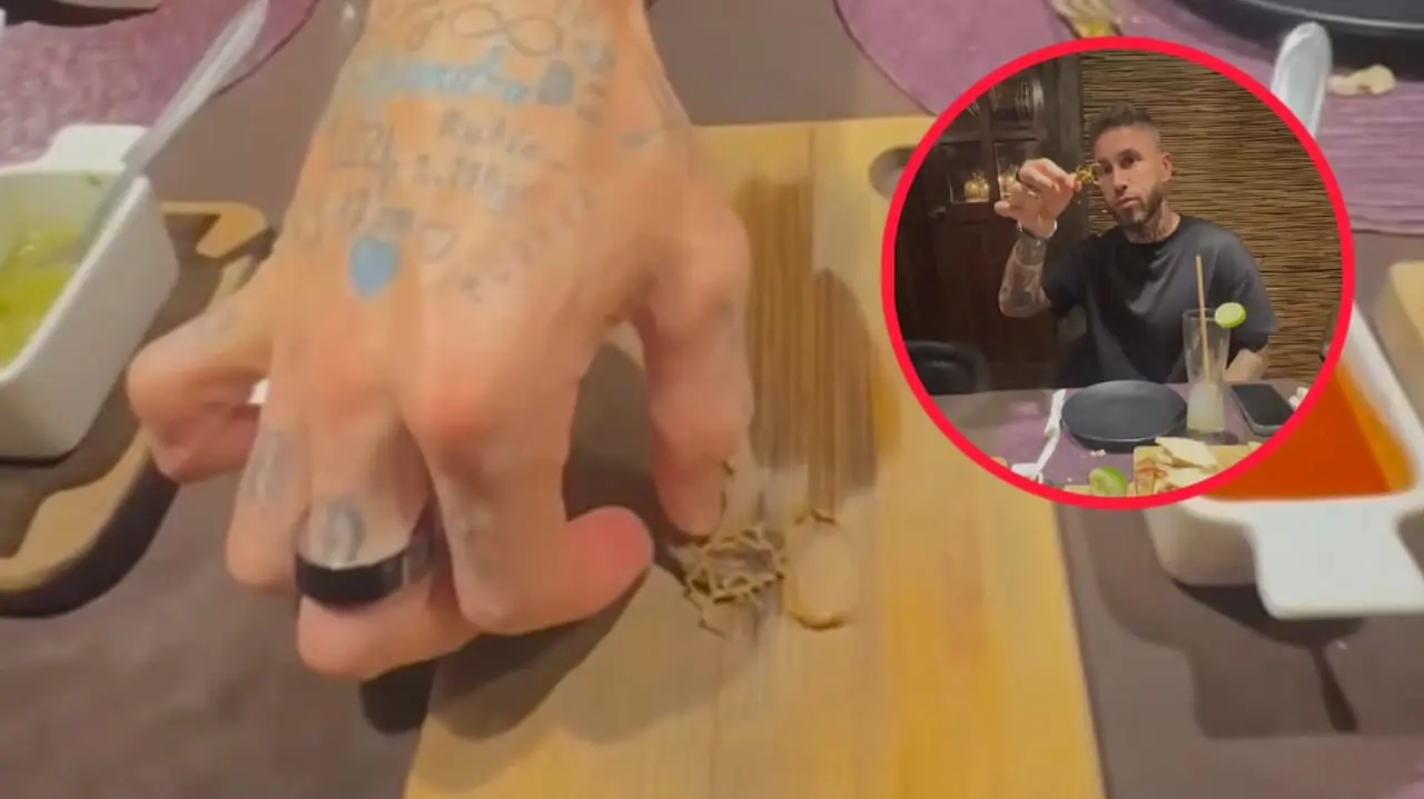 El futbolista español, Sergio Ramos, fue captado comiendo un alacrán de Durango. | Foto: Instagram/ pilarrubio
