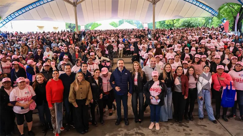 Entrega de tarjetas Regia Plus/Foto: Yarince Torres