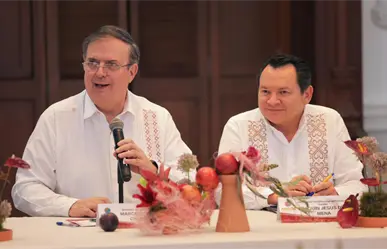 Se reúne Joaquín Díaz Mena con Marcelo Ebrard en Yucatán; ratifican respaldo federal a la entidad
