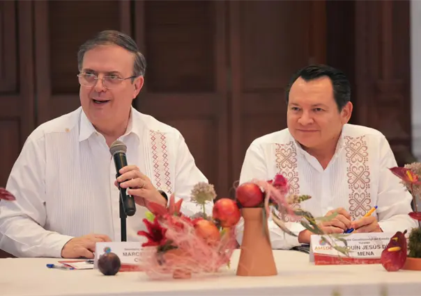 Se reúne Joaquín Díaz Mena con Marcelo Ebrard en Yucatán; ratifican respaldo federal a la entidad