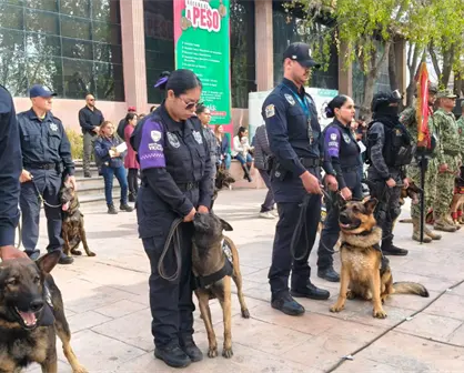 Policía de Saltillo jubila a emblemáticos elementos caninos César y Bebeto 