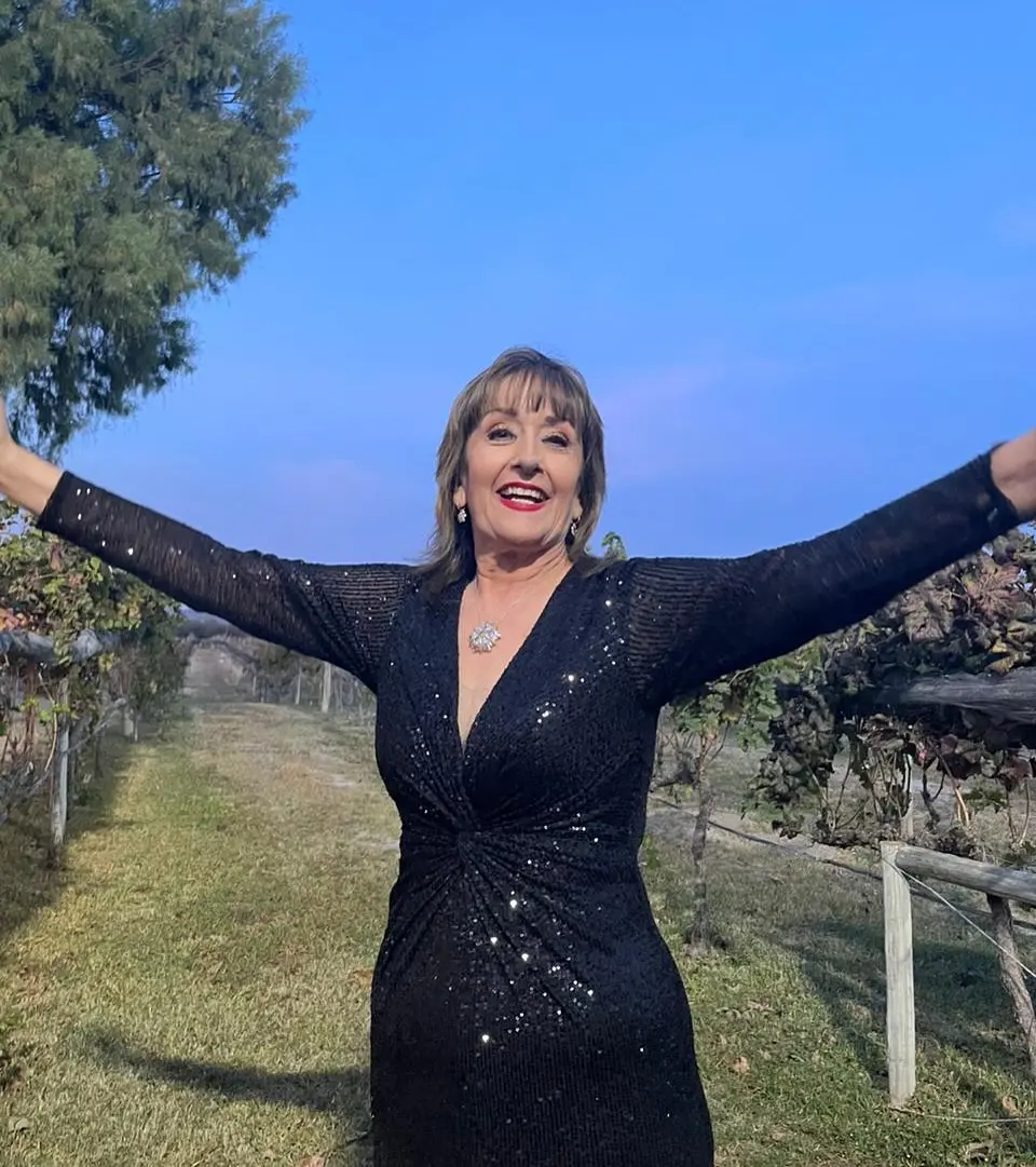 La periodista María Julia Lafuente, marcó un estilo para informar en la televisión regiomontana. Foto: Facebook María Julia Lafuente