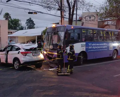 Accidente vehicular provoca apagón y deja cuatro lesionados en Coyoacán, CDMX
