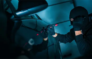 Roban auto a personal de la Fiscalía de Justicia de Nuevo León en la autopista a Reynosa