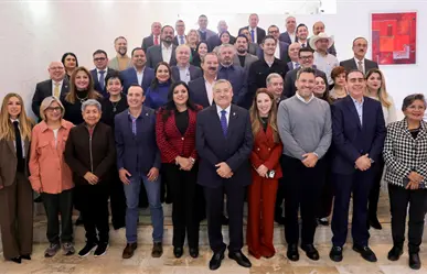 Rector de la UANL presenta a diputados nuevos proyectos educativos y de salud para 2026