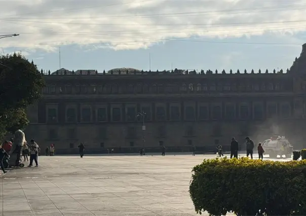 Retiran vallas de resguardo en el Zócalo de CDMX tras concluir temporada de manifestaciones