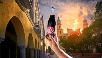 ¿Sabías que hay una bebida de plátano y vainilla conocida como el “Champán de Yucatán”?