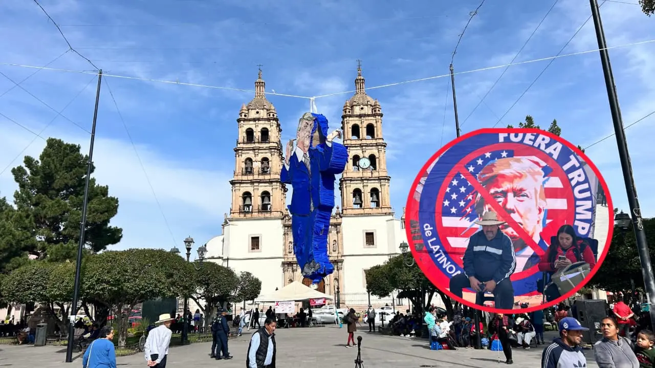 Un grupo de manifestantes se juntaron en la Plaza de Armas para pedir que Donald Trump saque las manos de Latinoamérica. | Foto: Alejandro Ávila