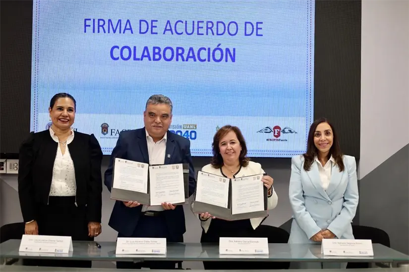 imagen recuadro Autoridades firman estrategia institucional Foto: UANL
