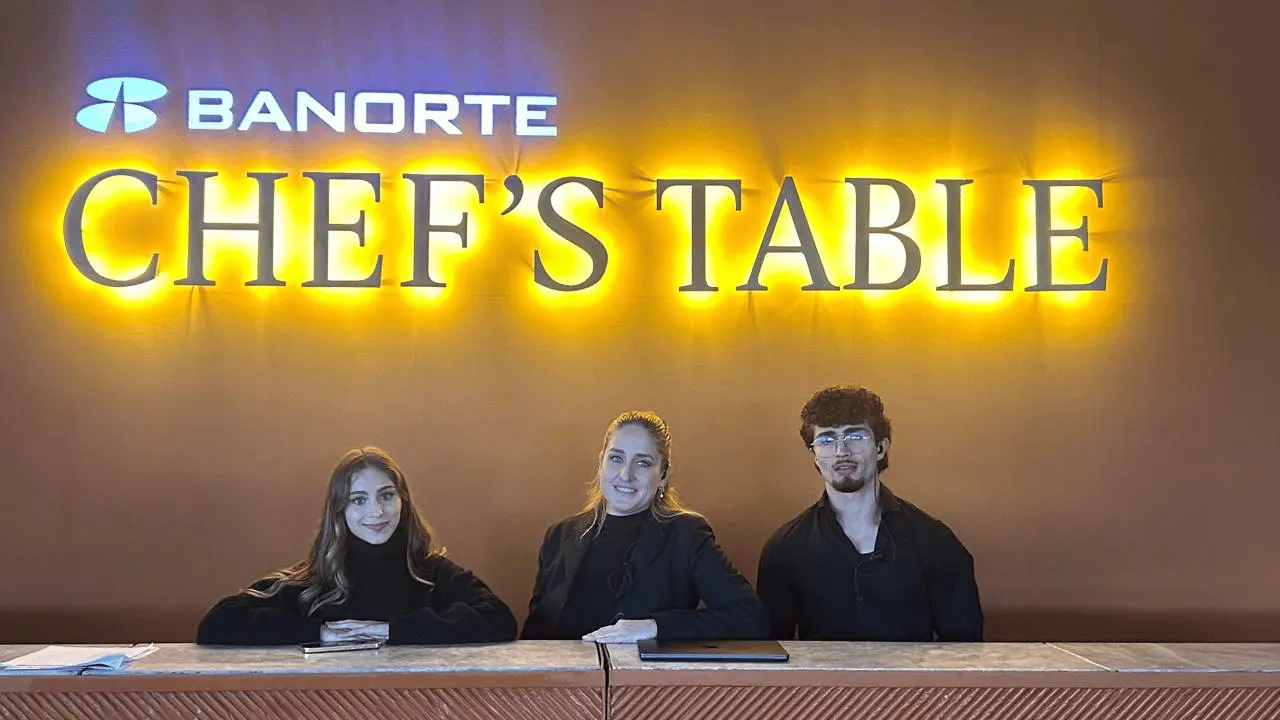 Cerca de 30 chefs llevaron a los invitados a un viaje por sus cocinas interiores. Foto: POSTA.