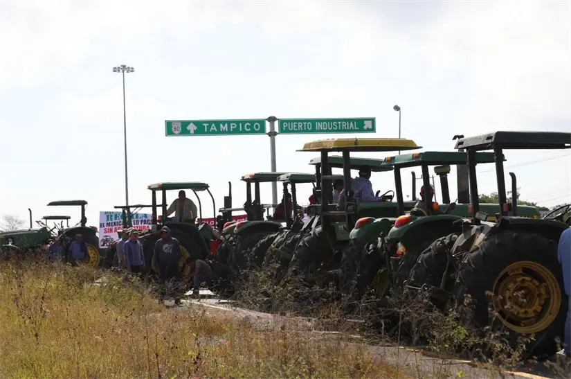 Bloqueos dejan pérdidas millonarias en el sur de Tamaulipas: PYMES Tampico. FOTO | POSTA