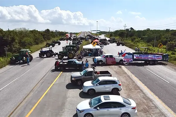 Pérdidas millonarias tras los bloqueos en el sur de Tamaulipas: PYMES Tampico Pérdidas millonarias tras los bloqueos en el sur de Tamaulipas: PYMES Tampico