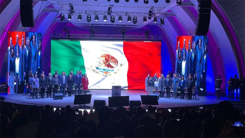 Teatro Angela Peralta, por el cuarto informe de gobierno de Mario Tabe | Foto: Iván Macías