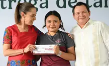 Claudia Sheinbaum en Mérida se encuentra con estudiantes, entrega becas y anuncia más escuelas