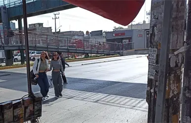 ¿Puente peatonal en Ecatepec está en riesgo de caer? Usuarios reportan un hoyo en la estructura