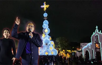 Andrés Mijes da inicio a la Navidad con el encendido del pino en Escobedo