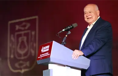 Víctor Castro detalla inversiones en hospitales, educación y carreteras durante su Cuarto Encuentro Ciudadano