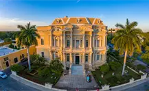 Vasija efigie de Itzamnaaj sobre tortuga, una joya del Museo Palacio Cantón en Yucatán