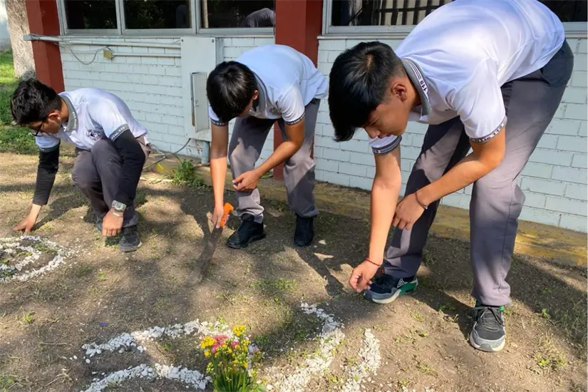 El objetivo central de la estrategia es garantizar que ningún joven que concluya el nivel secundaria se quede sin un espacio disponible en el nivel medio superior. Foto: Daniel Espinoza