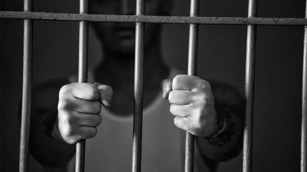 Sentencia histórica en Yucatán: 110 y 98 años de prisión para el agresor sexual y la madre de una menor