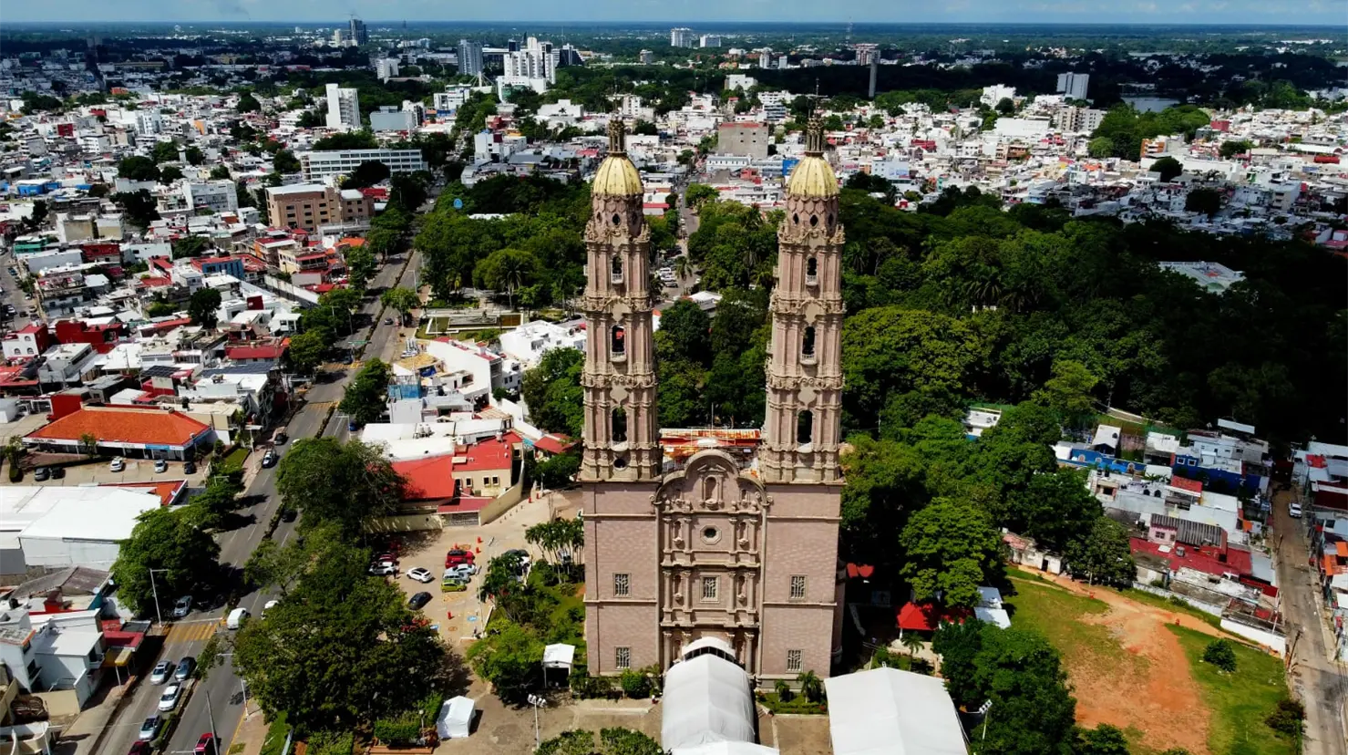 Parque Tomás Garrido Canabal y la Laguna de las Ilusiones en Villahermosa, Tabasco, México, FOTO: Armando de la Rosa.