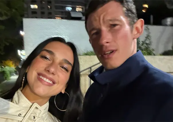Captan a Dua Lipa y Callum Turner bailando salsa en un club de la CDMX | VIDEO