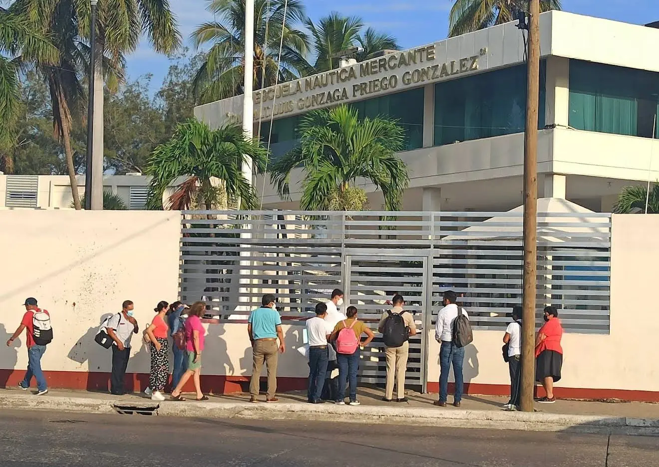 Inconformidad de estudiantes en Escuela Náutica Mercante Tampico. FOTO | POSTA