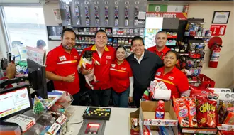 Manuel Guerra Cavazos impulsa alianza con OXXO para fortalecer “Adopta con Amor” en García