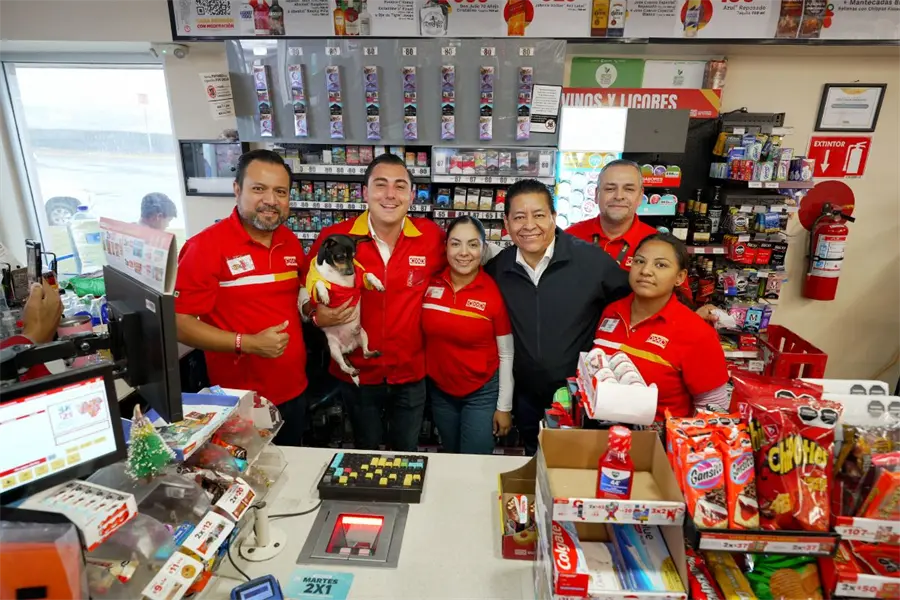 Manuel Guerra Cavazos impulsa alianza con OXXO para fortalecer “Adopta con Amor” en García